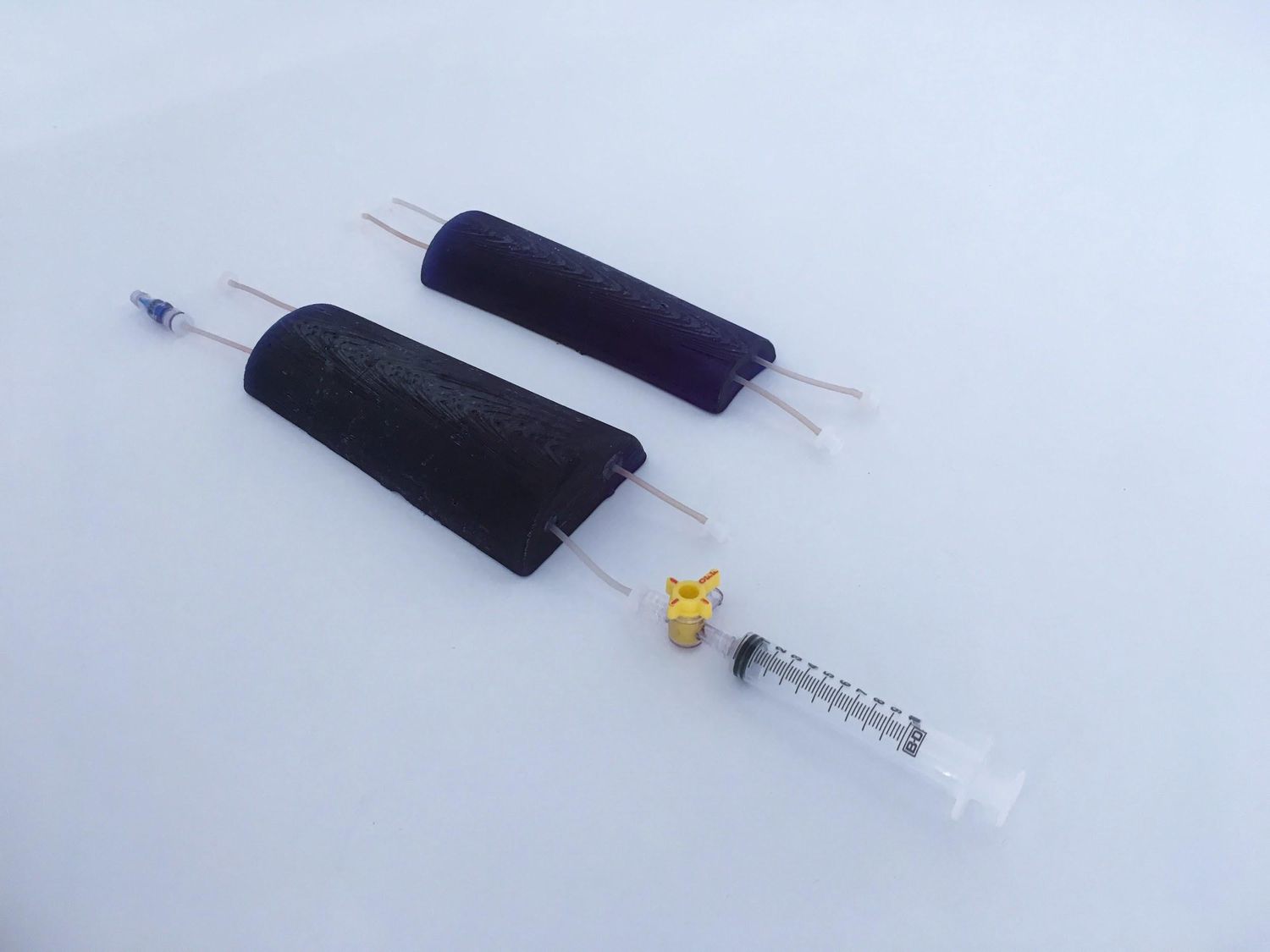 Silicone-shelled ultrasound phantom